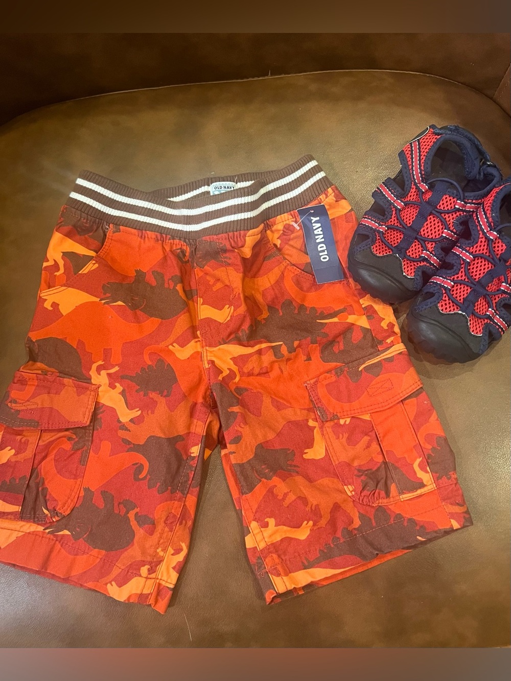 Old Navy Dino Cargo Shorts Toddler 2T Orange Camo NWT